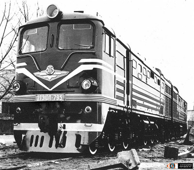 2ТЭ10Л-795 ЛТЗ Луганск 1969.jpg