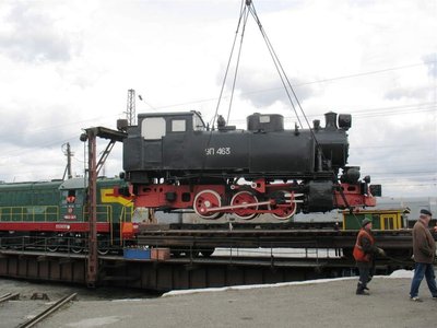 9П-463, ТЧ-Троицк, демонтаж с пьедестала, 07.2007 (1).jpg